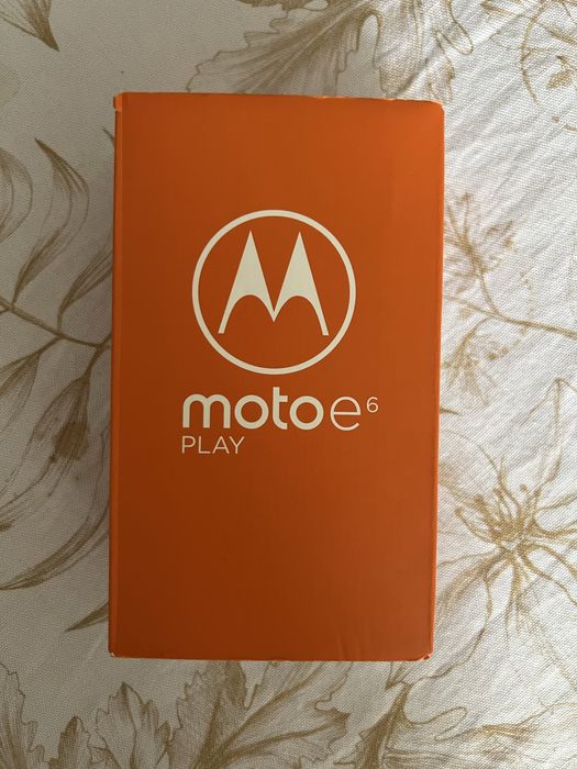 Смартфон Motorola e6