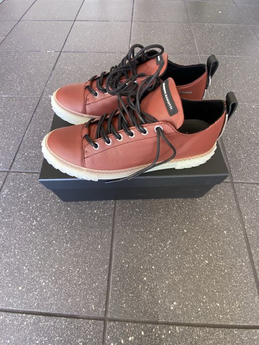 Buty męskie sneakersy marki Giuseppe Zanotti  model Blabber.