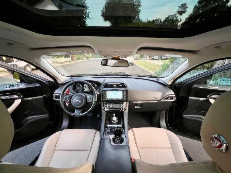 2017 Jaguar F-PACE 35t Premium