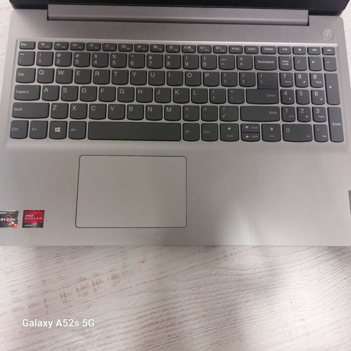 Laptop lenovo ideapad 3