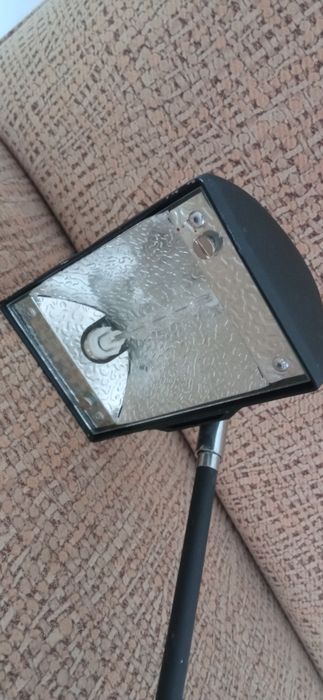 Candeeiro técnico com adaptador de secretária