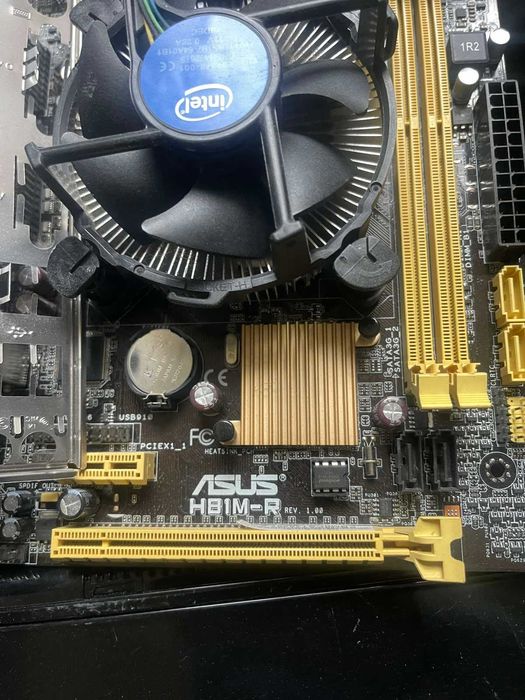 Материнская плата Asus H81M-R