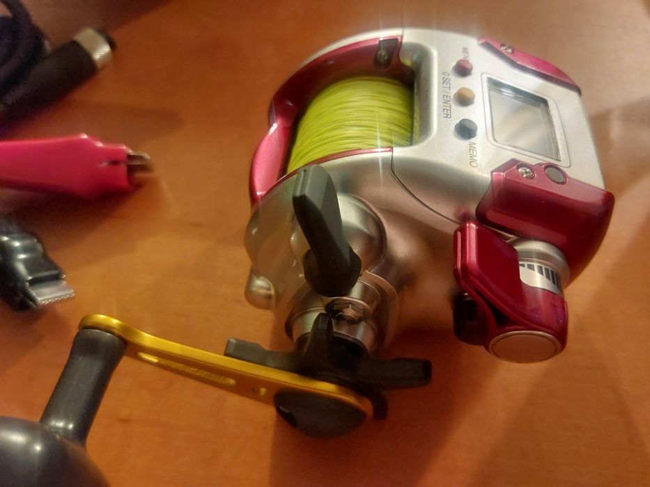 Kołowrotek elektryczny Shimano Plays 1000