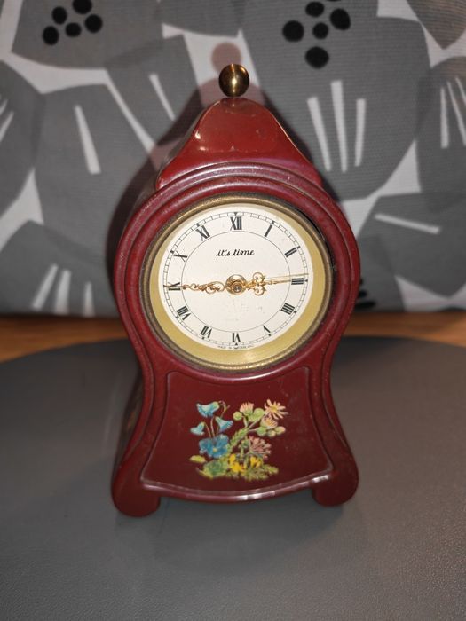 Zegar szwajcarski budzik