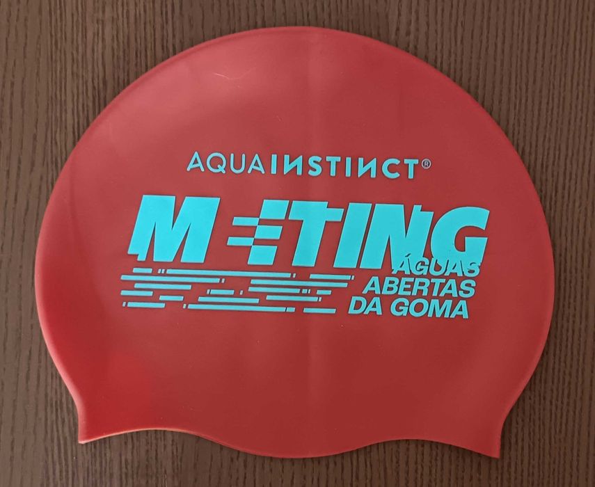 Touca de natação de silicone, Meeting Águas Abertas da Goma , como nova, só usada uma vez no dia da prova.