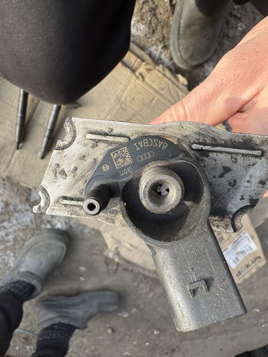 Форсунка 0445115 audi a6c6 30tdi