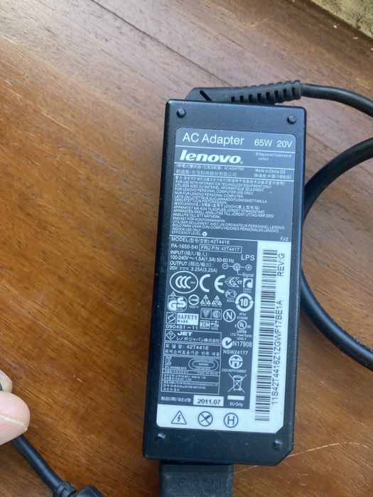 Carregador lenovo