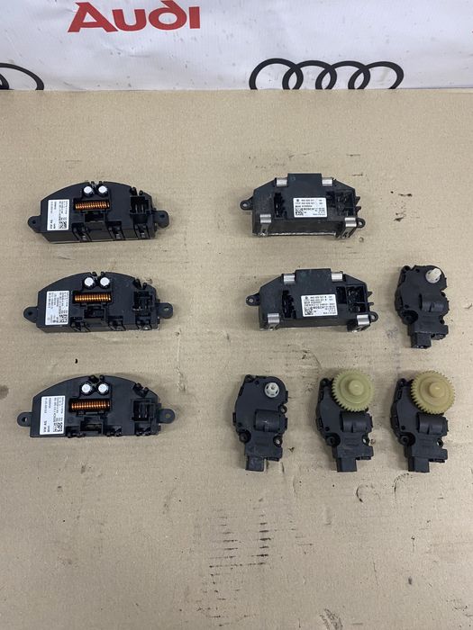 Резистор вентилятора пічки Audi A4 B8 A5 Q5 8K0820521 B 8T0820521 A E