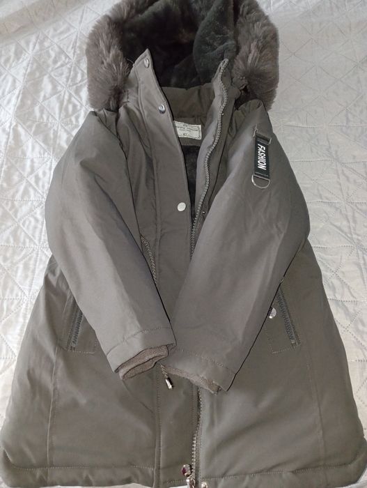 Зимова куртка парка на дівчинку 7-8 років