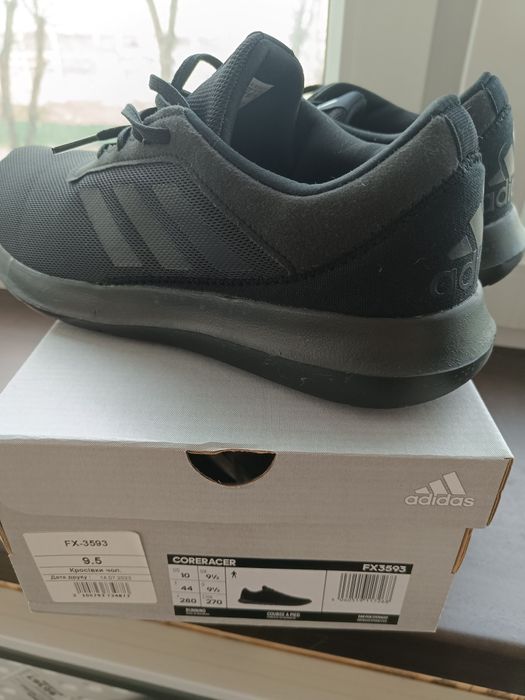 Взуття кросовкі Adidas