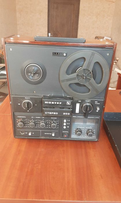 Магнитофон бабинный Юпитер 203