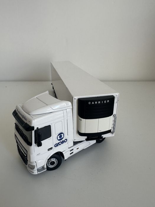 Camião DAF COM 32 cm