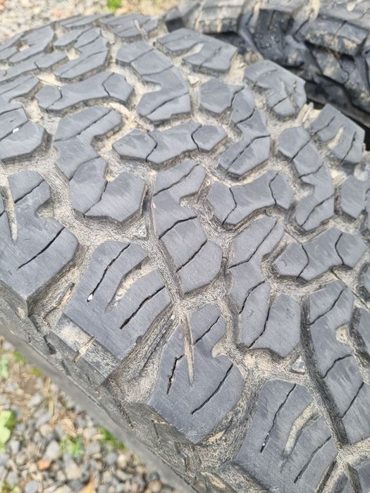 Продам колеса 265 60 R18. BFGoodrihc.