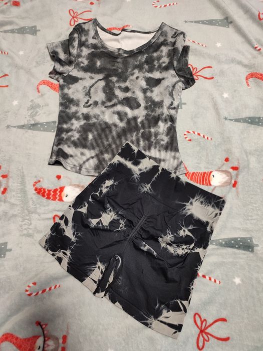 Лот з майки та шортів