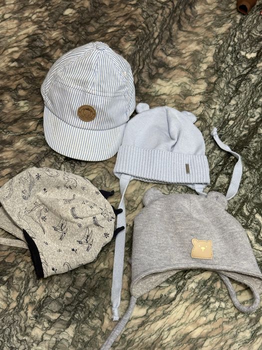 Дитячі шапки на немовлят