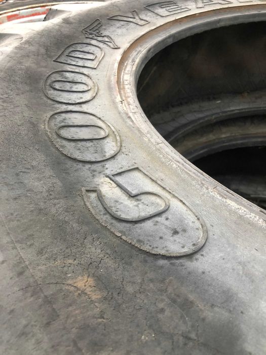 Sprzeda 2 opony Good year 18,4/38