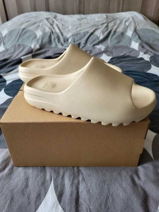 adidas Yeezy Slide Bone R.37