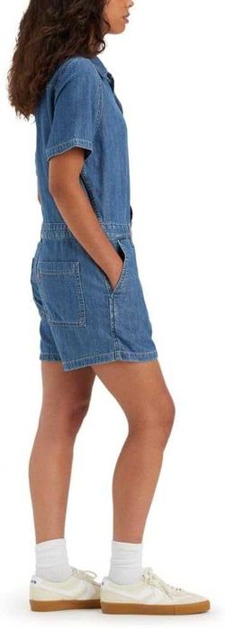 Levis macacão curto para mulher