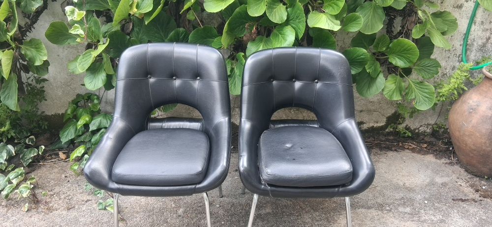 2 Cadeiras cadeirões