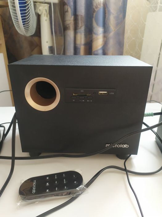 Акустическая система Microlab 2.1 , модель  М 105 R.