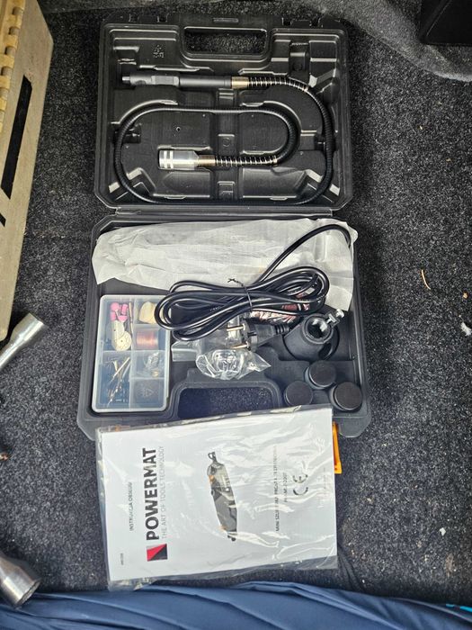 Mini szlifierka czpieniowa z przystawkami.