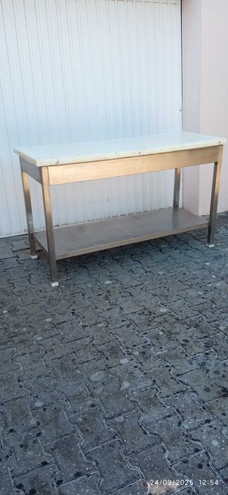 Bancada de inox com placa de polietileno