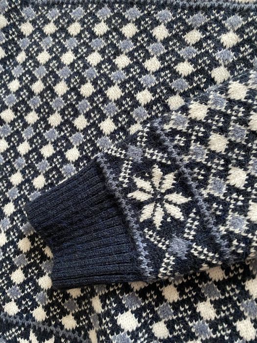 Вʼязаний светр