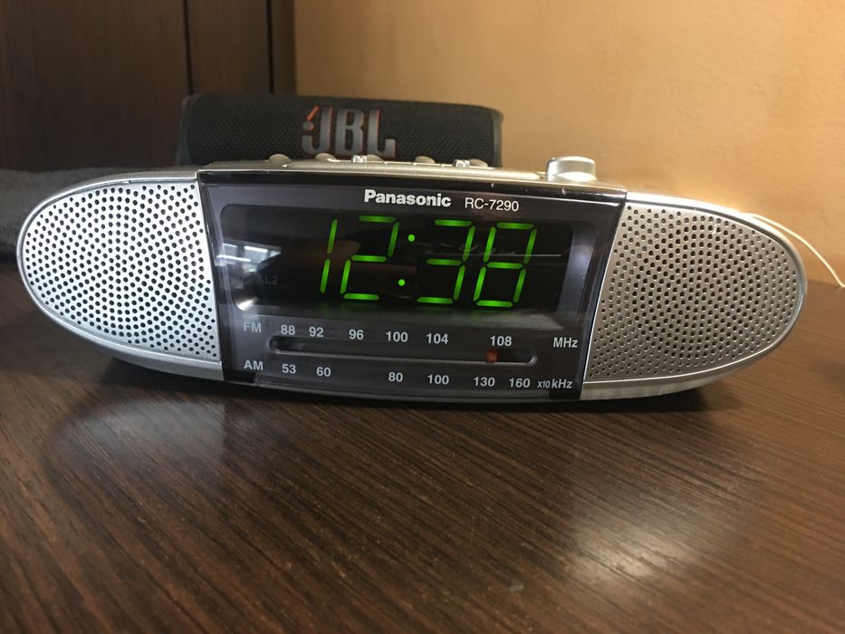 Стерео радиоприёмник Panasonic RC-7290 с двумя будильниками AM/FM