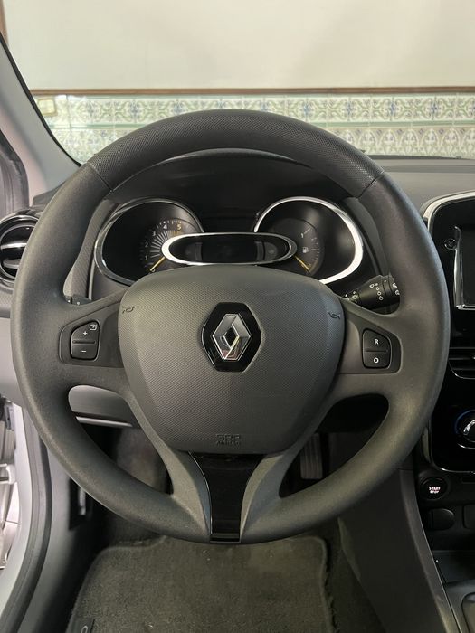 Renault Clio 1.5 DCI Poucos Quilómetros