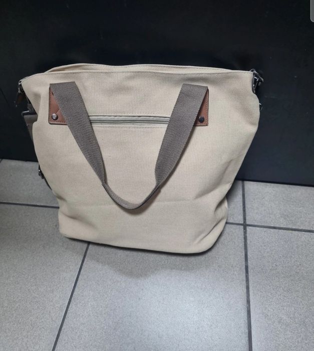 Beżowa torebka damska listonoszka