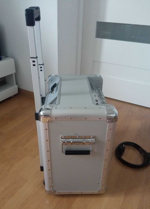 Przenośny system nagłośnieniowy wzmacniacz piecyk Mc CRYPT PPA8M