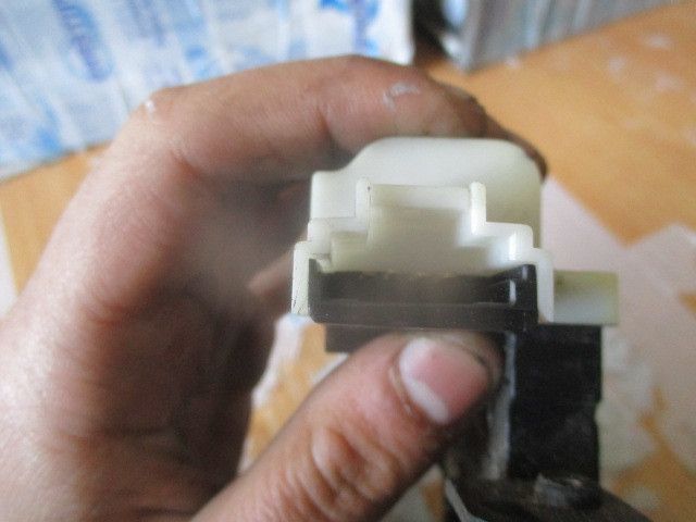 Fechadura / fecho da mala RENAULT Espace IV (JK0/1_)