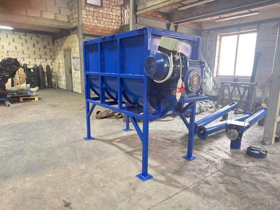 Горизонтальний шнековий змішувач, кормозмішувач ГЗШ-1500 (1500 л) | Максимальна потужність для великих виробництв