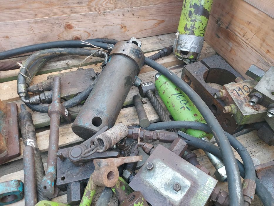 Kostka hydrauliczna. Dowdeswell. ransomes