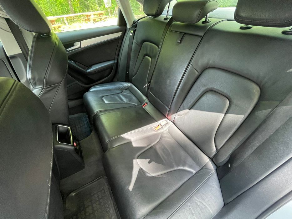 Samochód osobowy Audi A4 B8