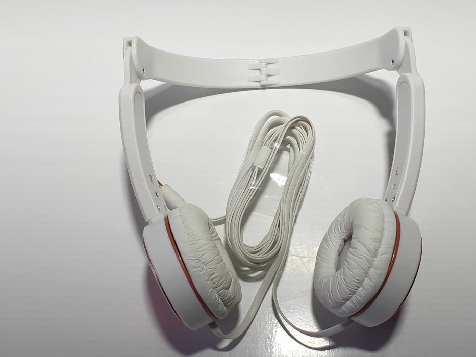 навушники Viido white mini headphones 3.5 mm jack plug foldable