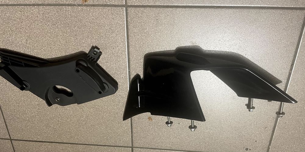 owiewka skrzydło WINGLET BMW S1000RR 23-24 K67 PRAWE