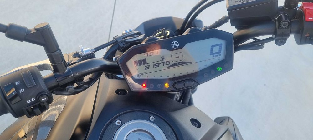 Moto yamaha mt 07