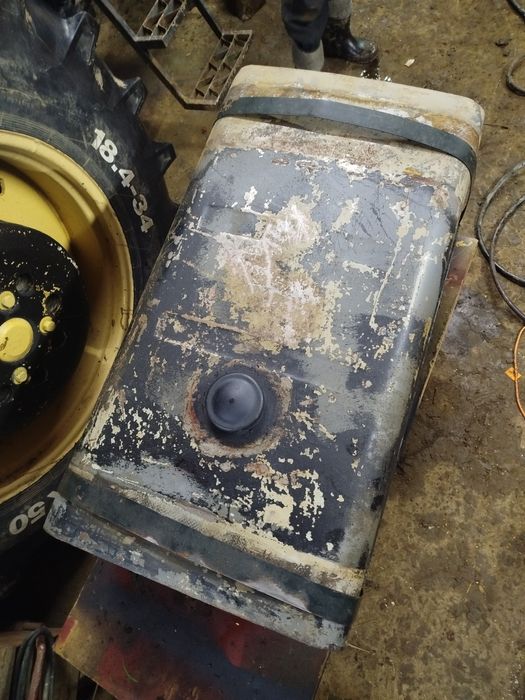 Sprzedam zbiornik paliwa