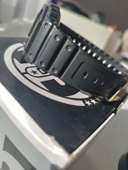 DW5035 1B Casio G-shock 35th rocznicówka.