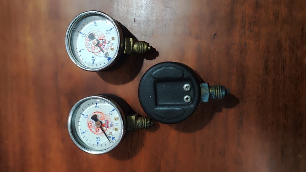 Монометры 3 штуки