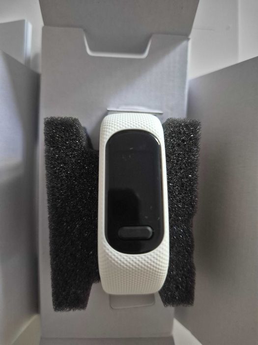 Smartband Garmin Vivosmart 5 S/M – Biały, Nowe!