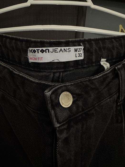 Джинсы МОМ  в идеальном состоянии