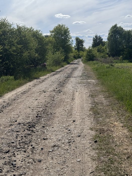Продам 8 соток біля Борисполя 12 хв до центру фасад 25 м,без %