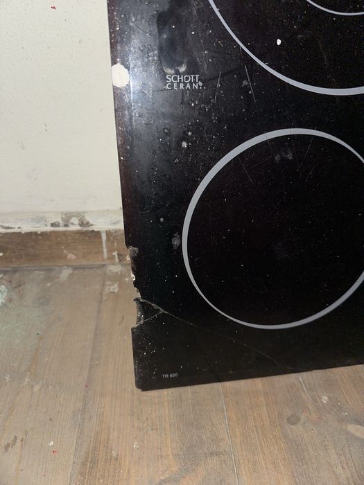 Placa Vitrocerâmica TEKA – modelo TR 620, 4 zonas, 5600 W / 230 V