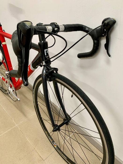 Bicicleta de estrada em alumínio Runner 2500