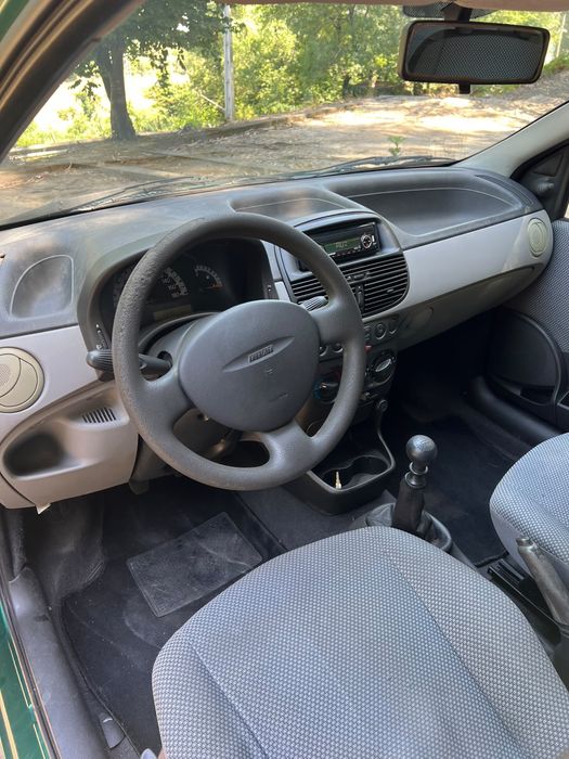 Vendo ou troco Fiat Punto Gasolina  126mil kms