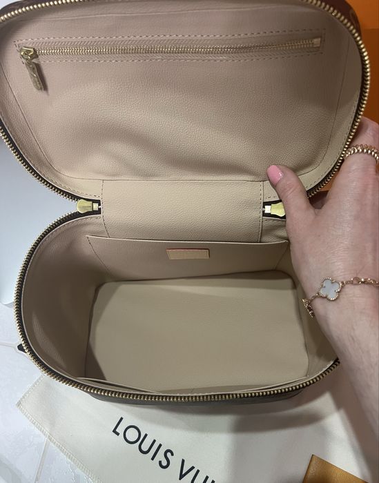 Косметичка LV Louis Vuitton Nice BB чип NFC Луи Виттон