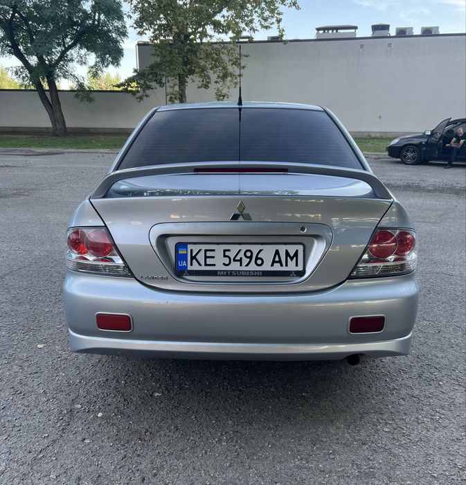 Продам Mitsubishi Lancer IX 2007 год 2,0 на механике