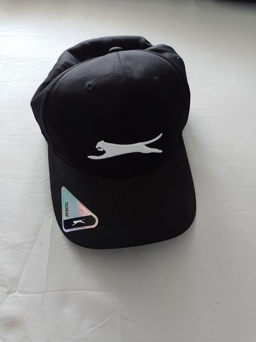 Sprzadem czapkę Slazenger